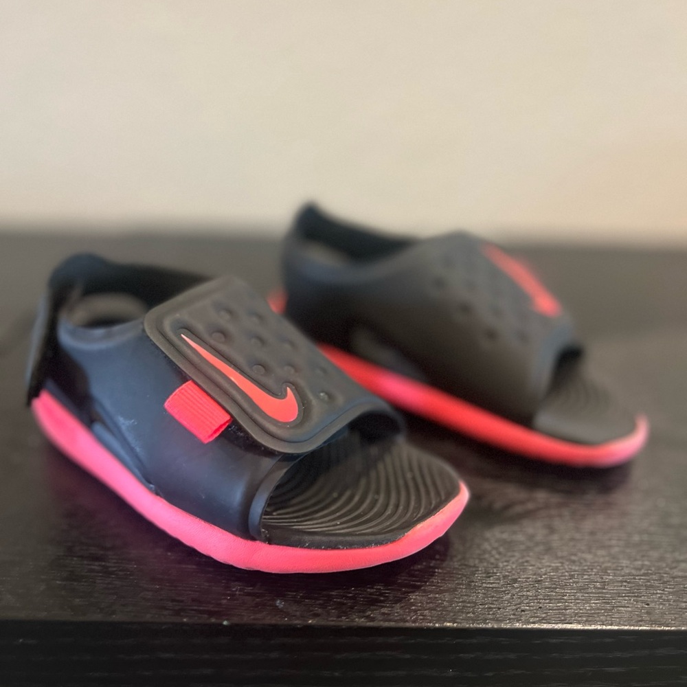 Nike Kids Black and Pink Sandals